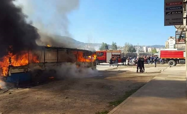 La grève des commerçants tourne à l’émeute à Béjaïa